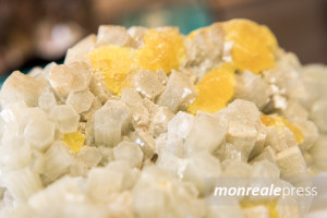 03-aragonite-con-zolfo-sicilia