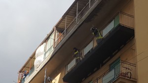 crollo-balcone-via-aldo-moro-4