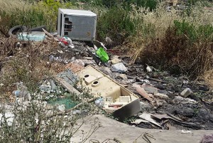discarica-abusiva-strazzasiti-2