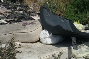 discarica-abusiva-strazzasiti-3