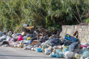 rifiuti-strada-ferrata-2