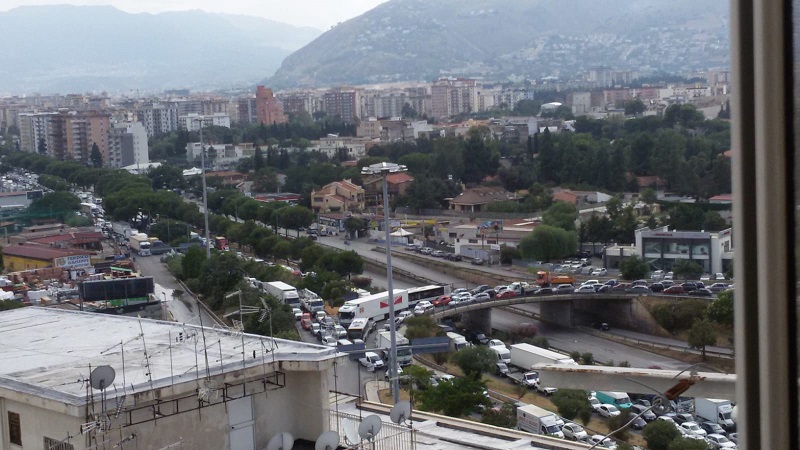 traffico-viale-regione-siciliana