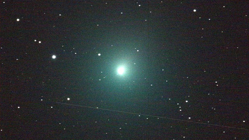 E La Notte Di Natale.La Cometa Di Natale E Arrivata Questa Notte Tutti Con Gli Occhi Puntati Al Cielo