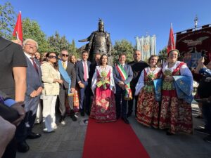 statua giorgio castriota skanderbeg